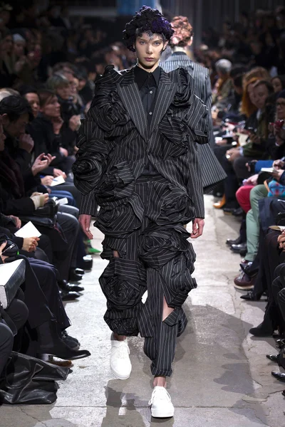 Look 13